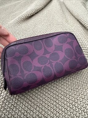 Coach | Bags | Vintage Y2k Leather Coach Signature Cosmetic Pouch
